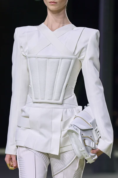 Look 6